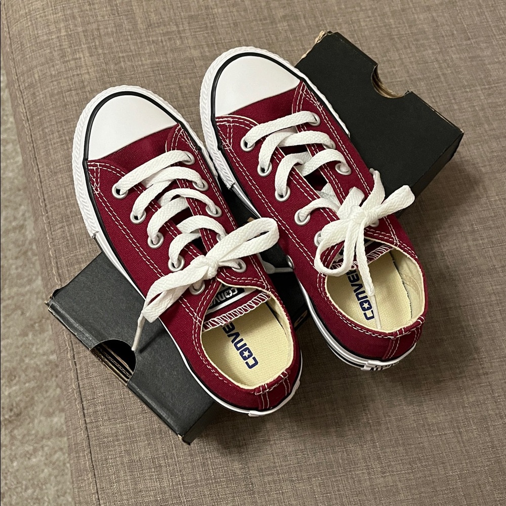Converse Maroon Low Top All Star - NWB - 12 Youth
